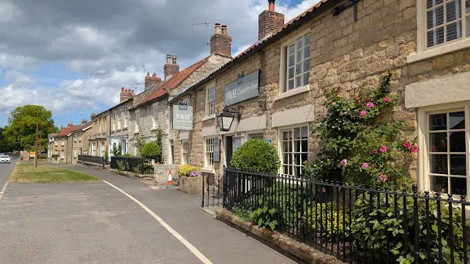 Fox and Hounds, Sinnington